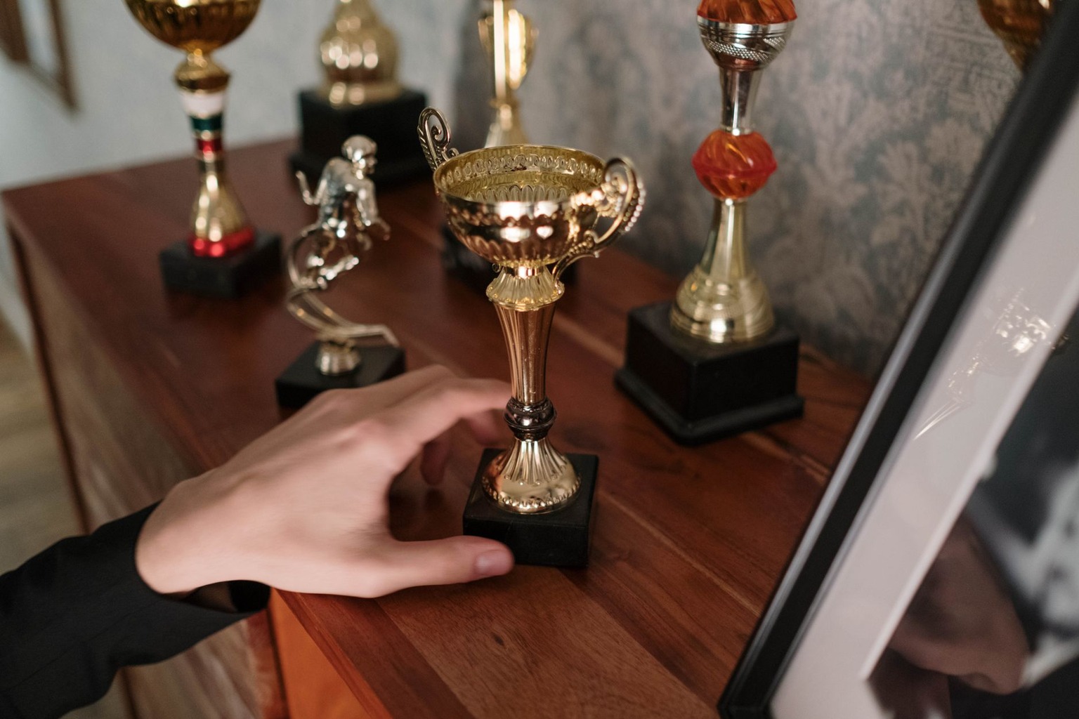 The Psychology of Winning: How Mental Resilience Separates Top Clans